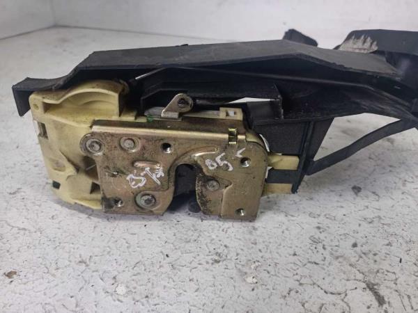 SERRURE DE PORTE AVANT GAUCHE FORD FIESTA 2001-2008 - Vue 2